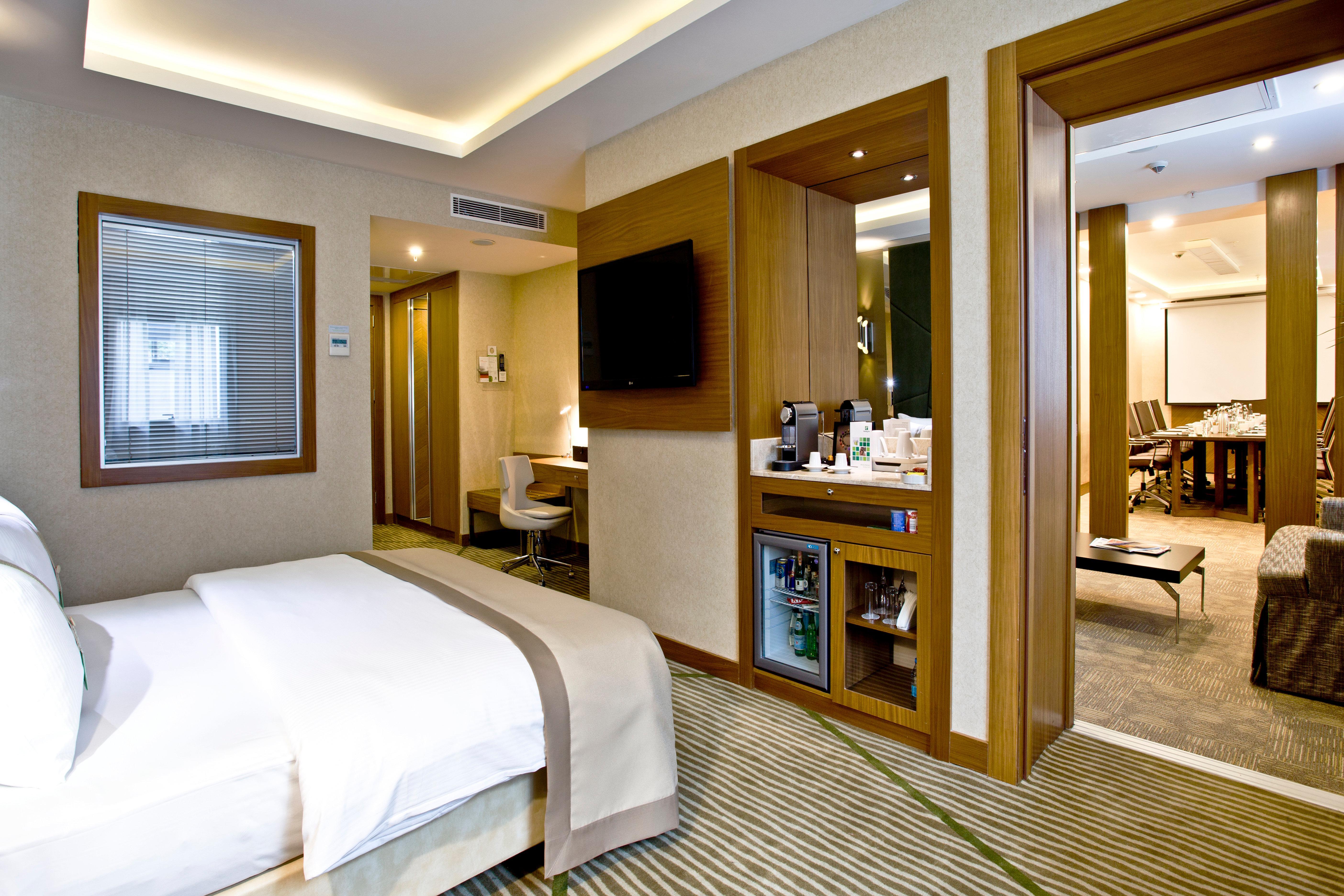 Holiday Inn Gaziantep By Ihg Esterno foto