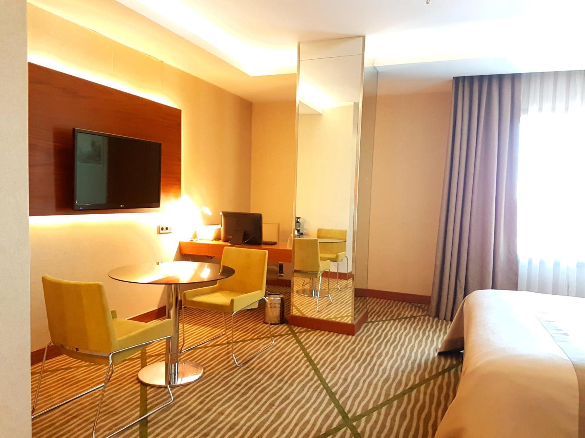 Holiday Inn Gaziantep By Ihg Esterno foto